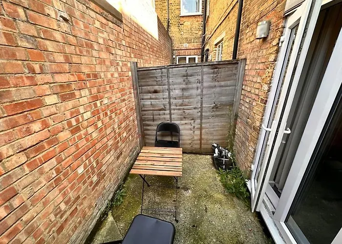 2 Bedroom Apartment In Se13