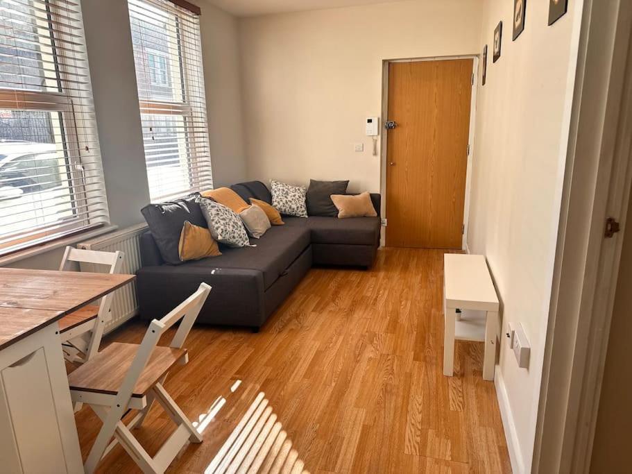 Apartamento 2 Bedroom In Se13 *