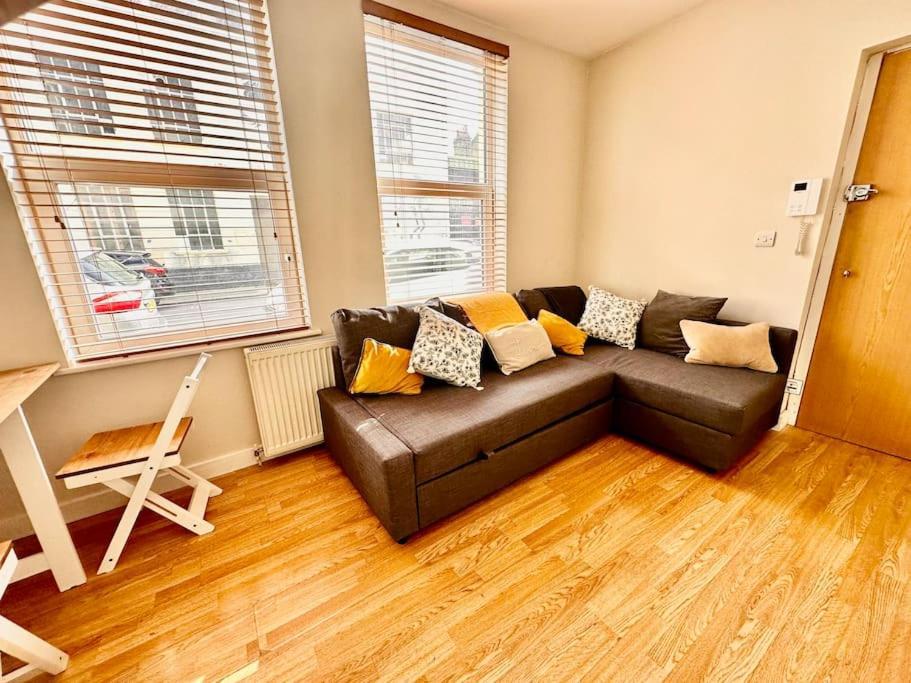 Apartamento 2 Bedroom In Se13 *